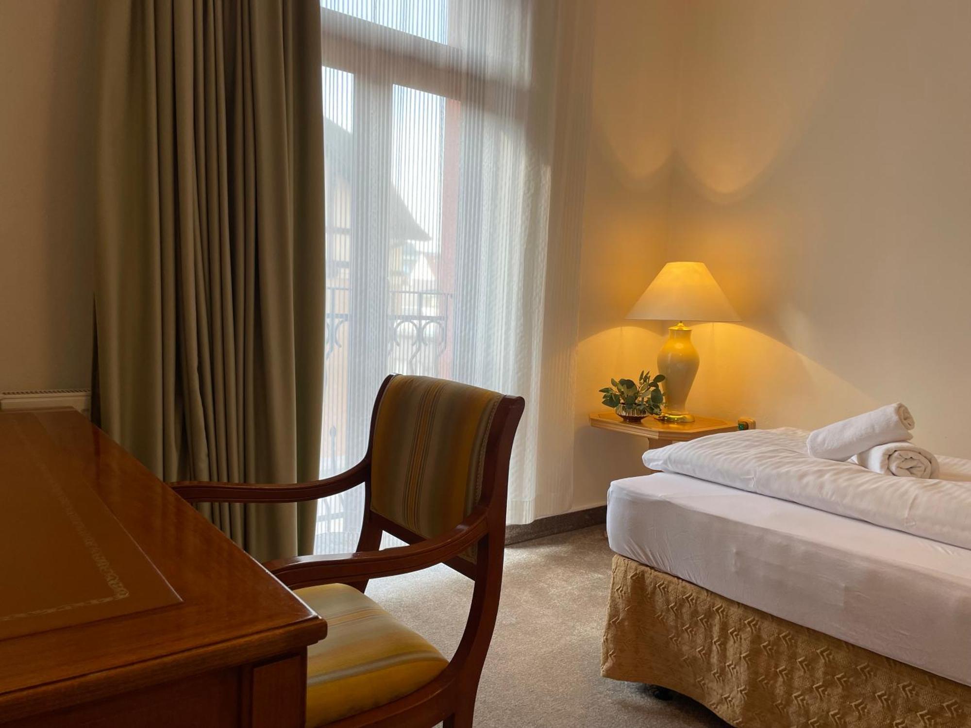 Hotel Majovey Жилина Экстерьер фото